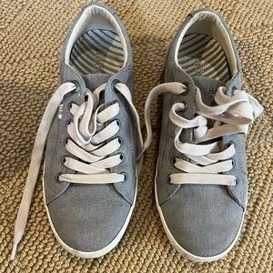 Taos Gray Casual Sneakers